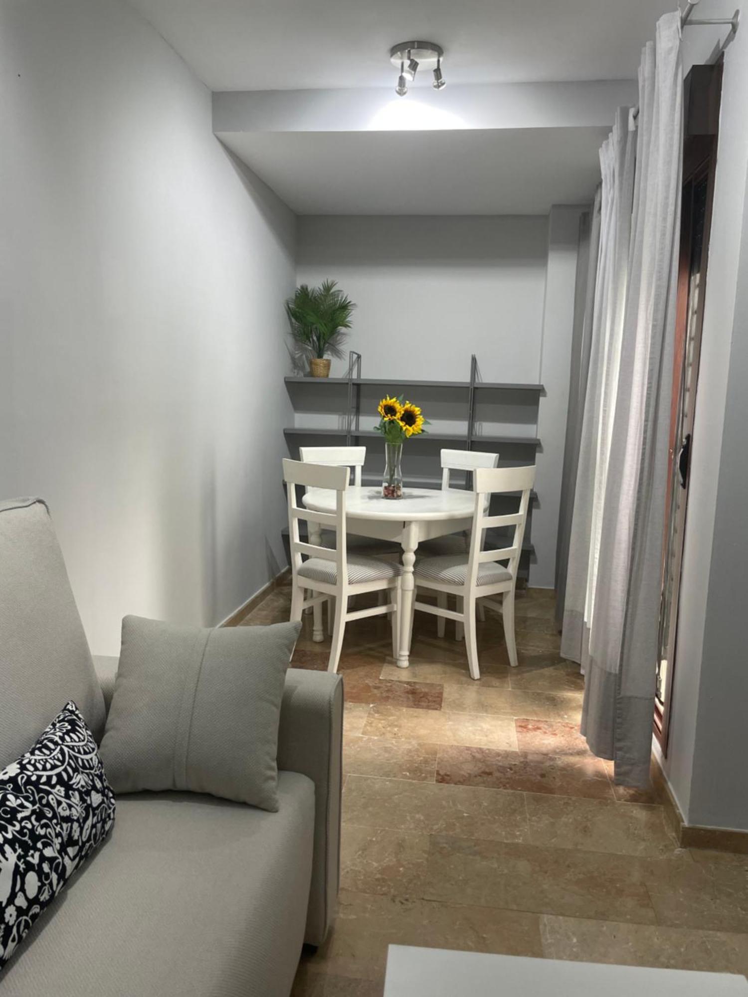 Piso En El Centro De Huelva Silencioso Y Con Gran Patio, Calle La Paz מראה חיצוני תמונה